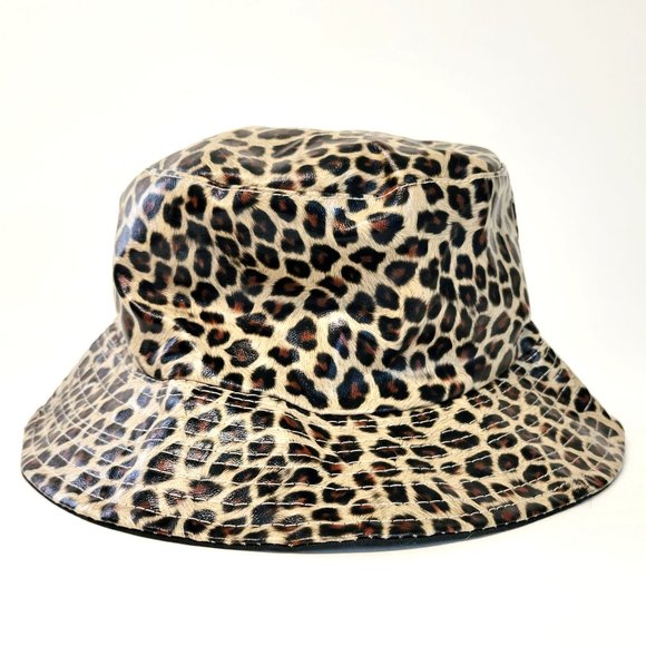 Isaac Mizrahi Accessories - Isaac Mizrahi Reversible Water-Resistant Black & Leopard Bucket Rain Hat NWT